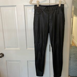 Faux leather leggings